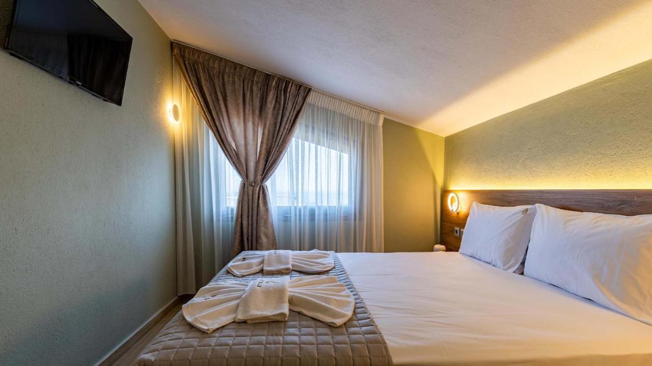 Estelle Family Luxury Apartments & Suites Gerakini Dış mekan fotoğraf