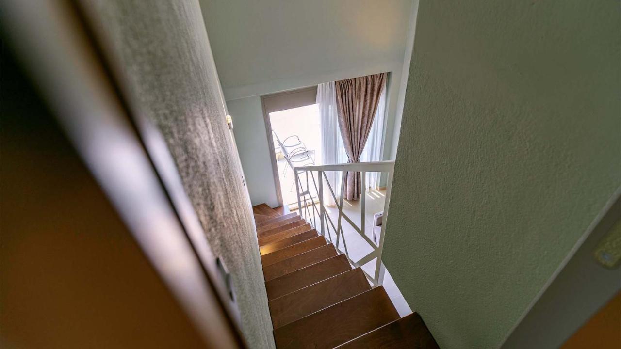 Estelle Family Luxury Apartments & Suites Gerakini Dış mekan fotoğraf